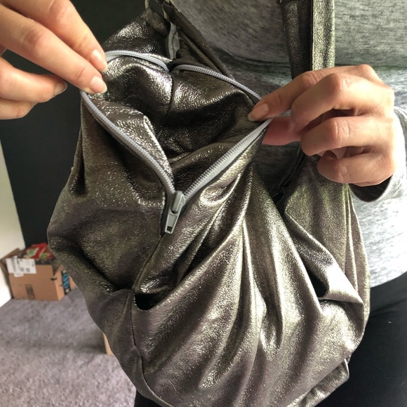 Silver handbag - Picture 3 of 7